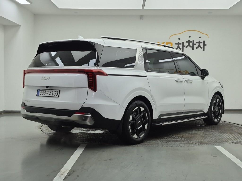 KIA Carnival - Vista 4