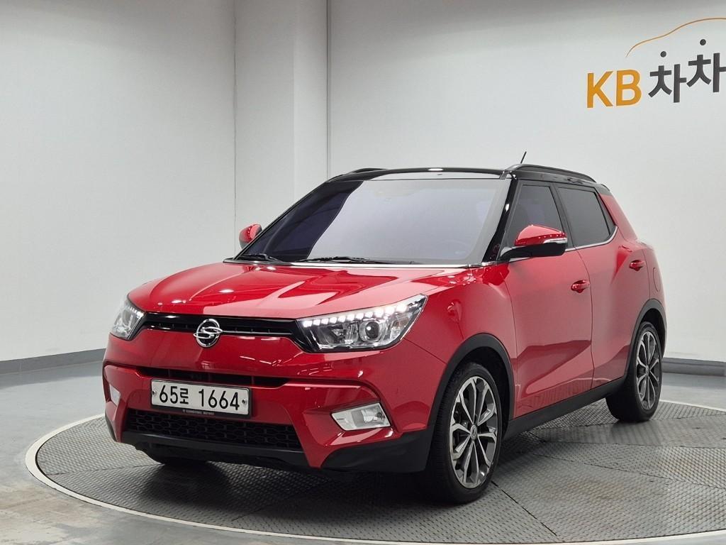 Ssangyong Tivoli 2017 Rojo - Importación desde Corea - HF Imports Iquique - Foto 1