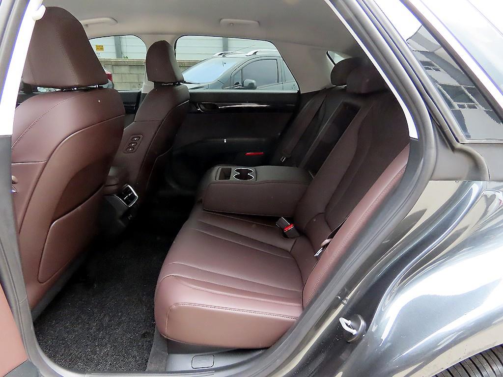HYUNDAI Grandeur - Vista 6