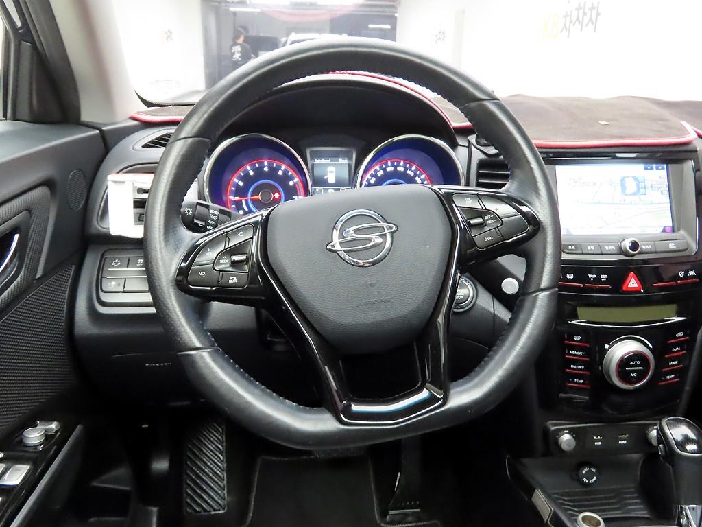 Ssangyong Tivoli - Vista 7