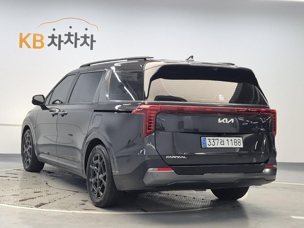 KIA Carnival - Vista 2