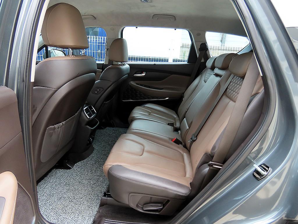 HYUNDAI Santa Fe - Vista 6