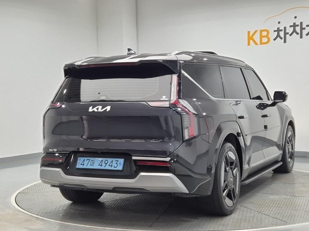 KIA EV9 - Vista 3