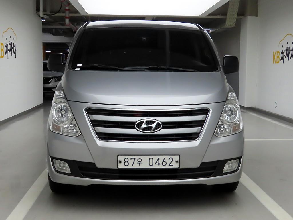 HYUNDAI Starex 2017 Gris - Importación desde Corea - HF Imports Iquique - Foto 1