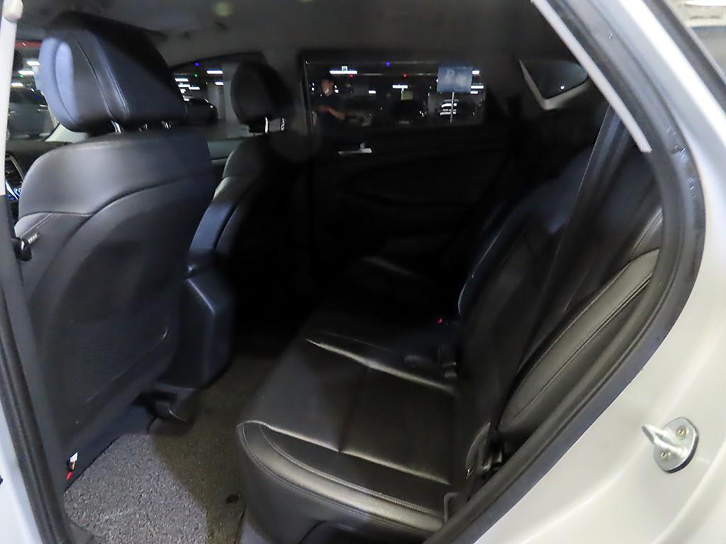 HYUNDAI Tucson - Vista 7