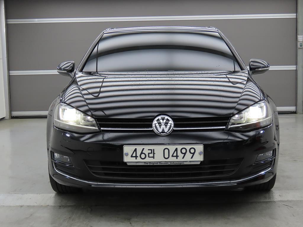 Volkswagen Golf - Vista 2