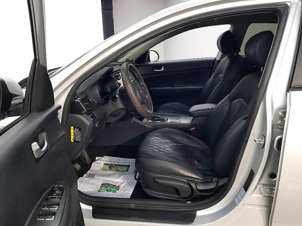 KIA K5 - Vista 8
