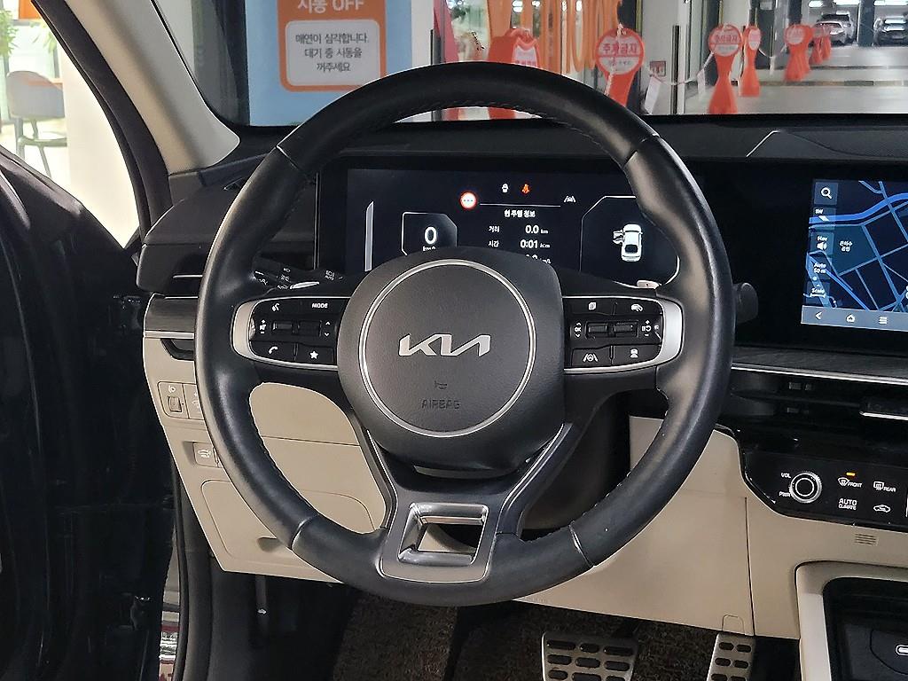 KIA K5 - Vista 9