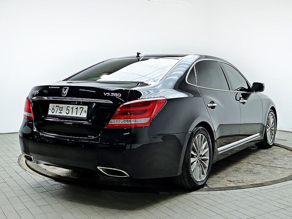 HYUNDAI Equus - Vista 3