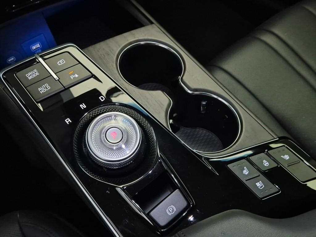KIA K8 - Vista 8