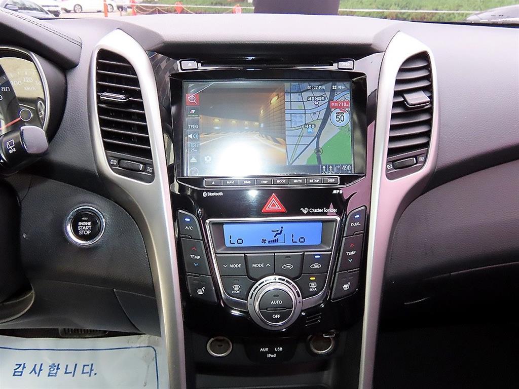 HYUNDAI i30 2015 Blanco - Importación desde Corea - HF Imports Iquique - Foto 13
