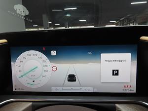 Genesis G90 - Vista 12