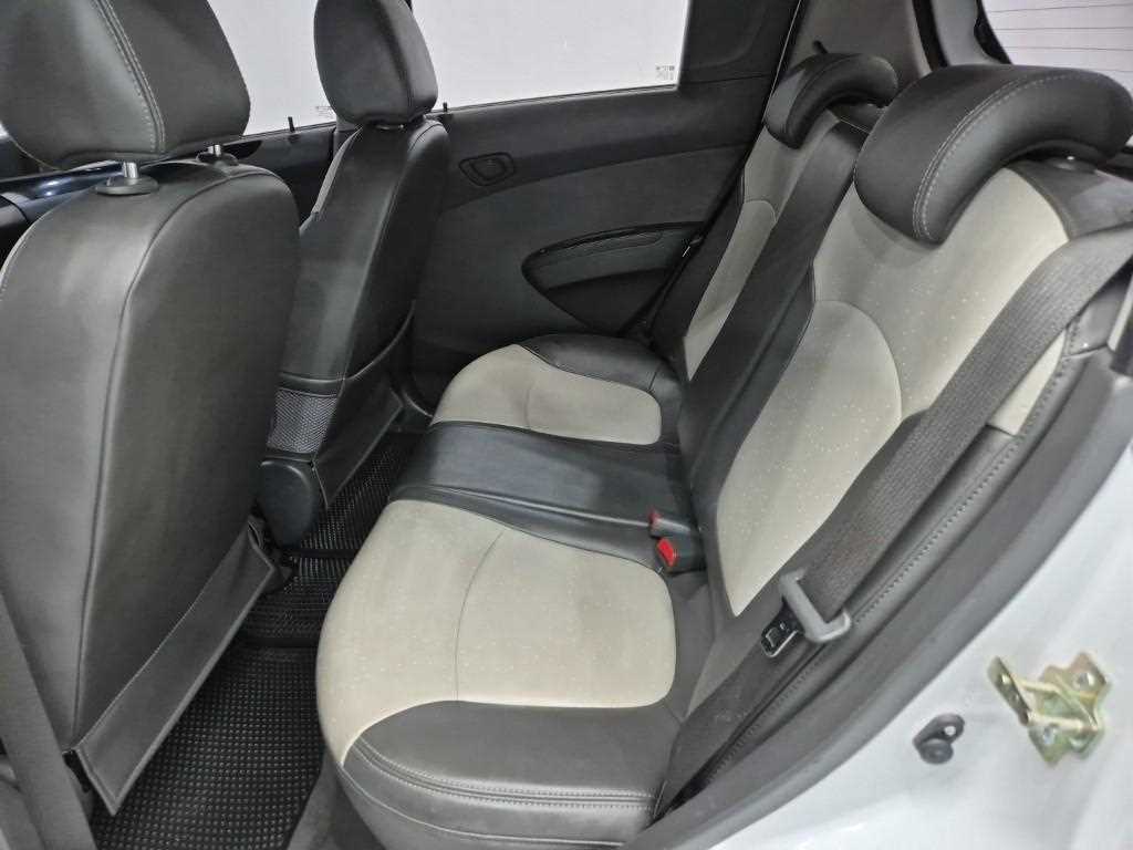 Chevrolet Spark - Vista 12