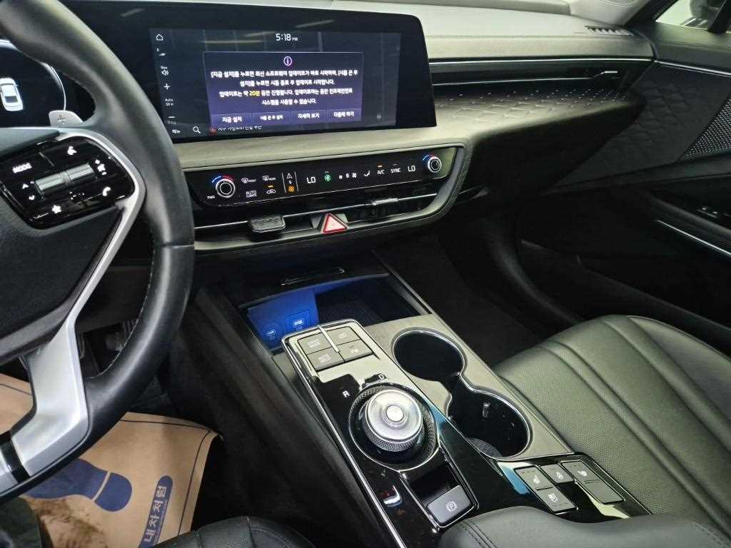 KIA K8 - Vista 10