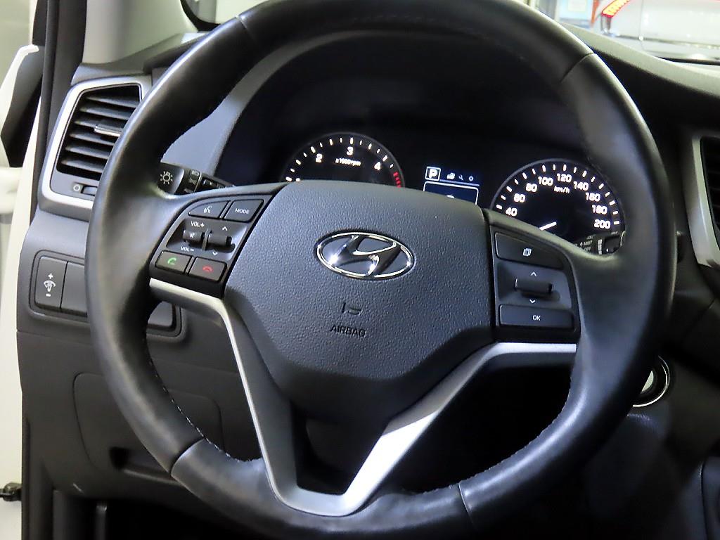 HYUNDAI Tucson - Vista 8