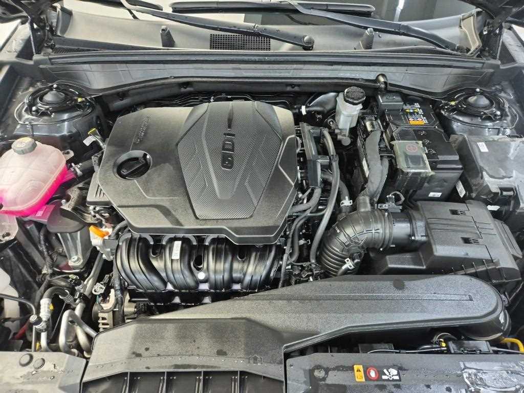 KIA K8 - Vista 5