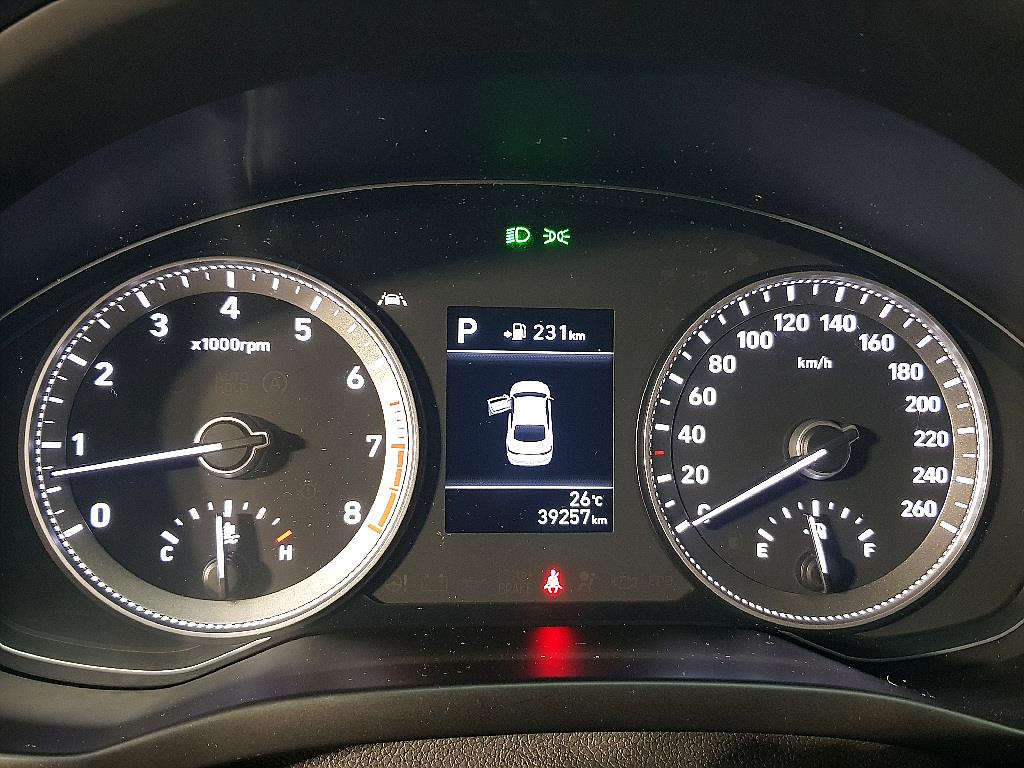 HYUNDAI Grandeur - Vista 7