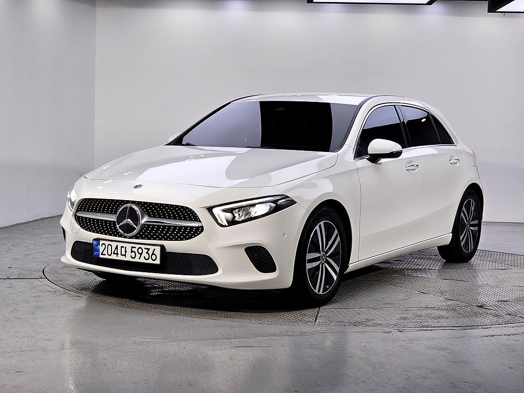 Mercedes Benz A Class 2023 Blanco - Importación desde Corea - HF Imports Iquique - Foto 1