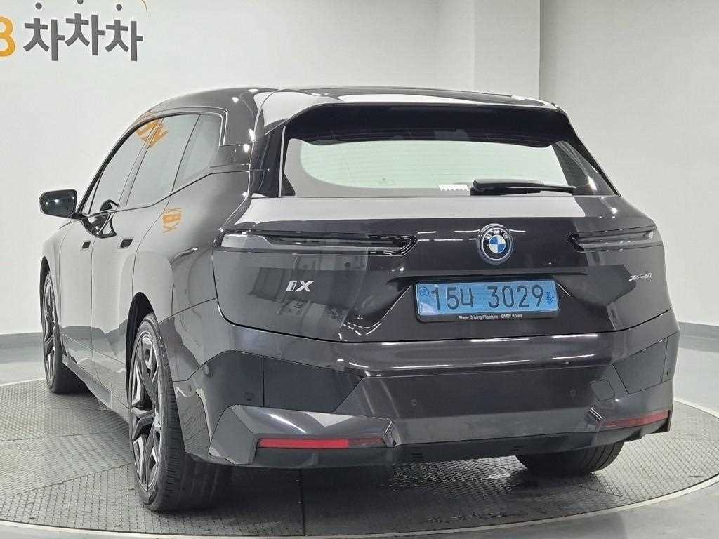 BMW iX - Vista 2