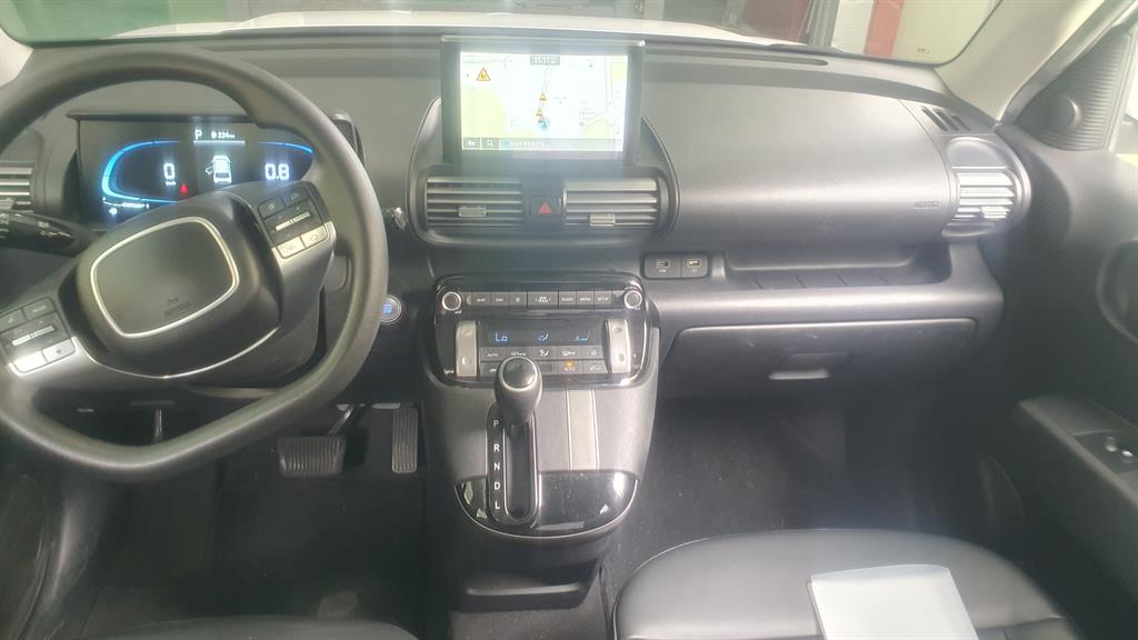 HYUNDAI Casper - Vista 6