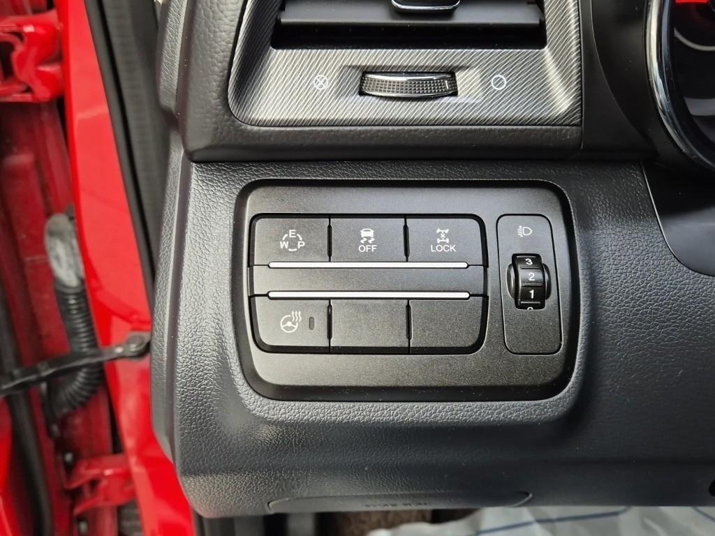 Ssangyong Tivoli 2017 Rojo - Importación desde Corea - HF Imports Iquique - Foto 13