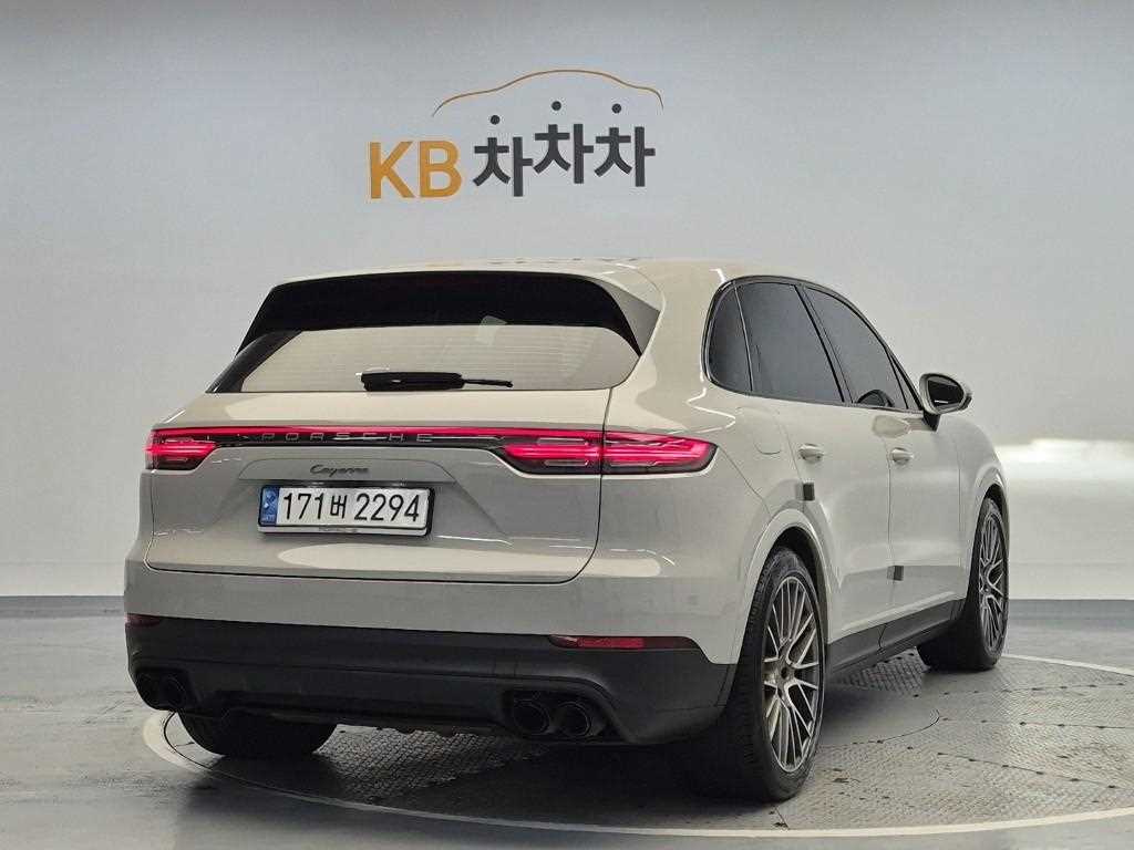 Porsche Cayenne - Vista 3