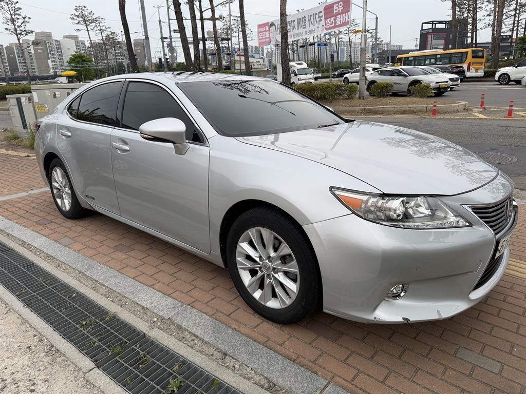 Lexus ES - Vista 5