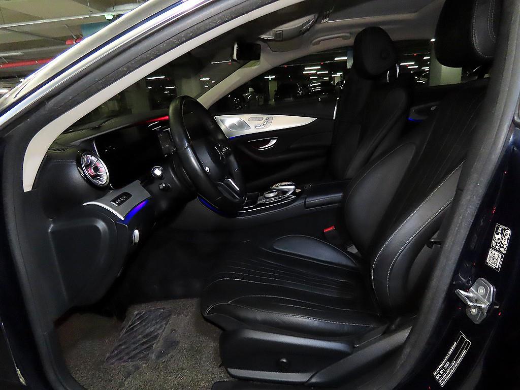 Mercedes Benz CLS Class - Vista 6