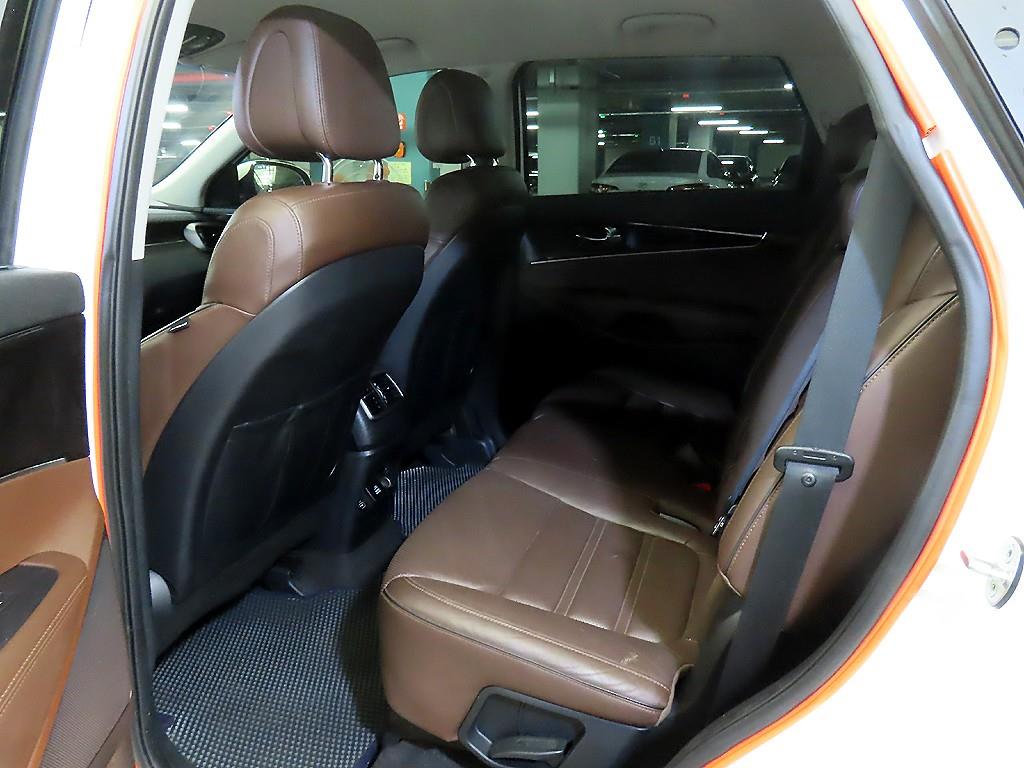 KIA Sorento - Vista 7