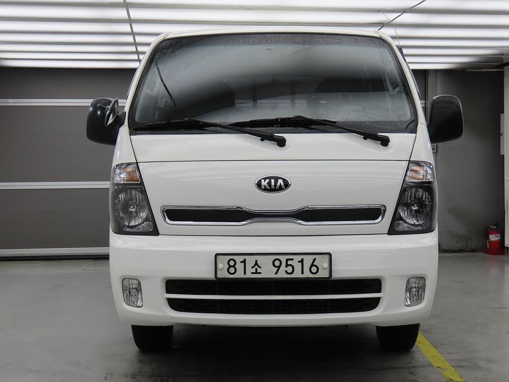 Small Truck Cargo (small) - Vista 2