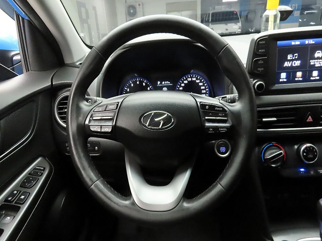 HYUNDAI Kona - Vista 7