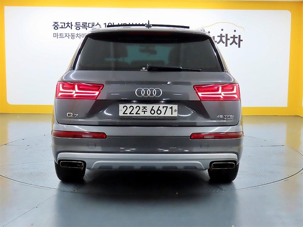 Audi Q7 - Vista 3