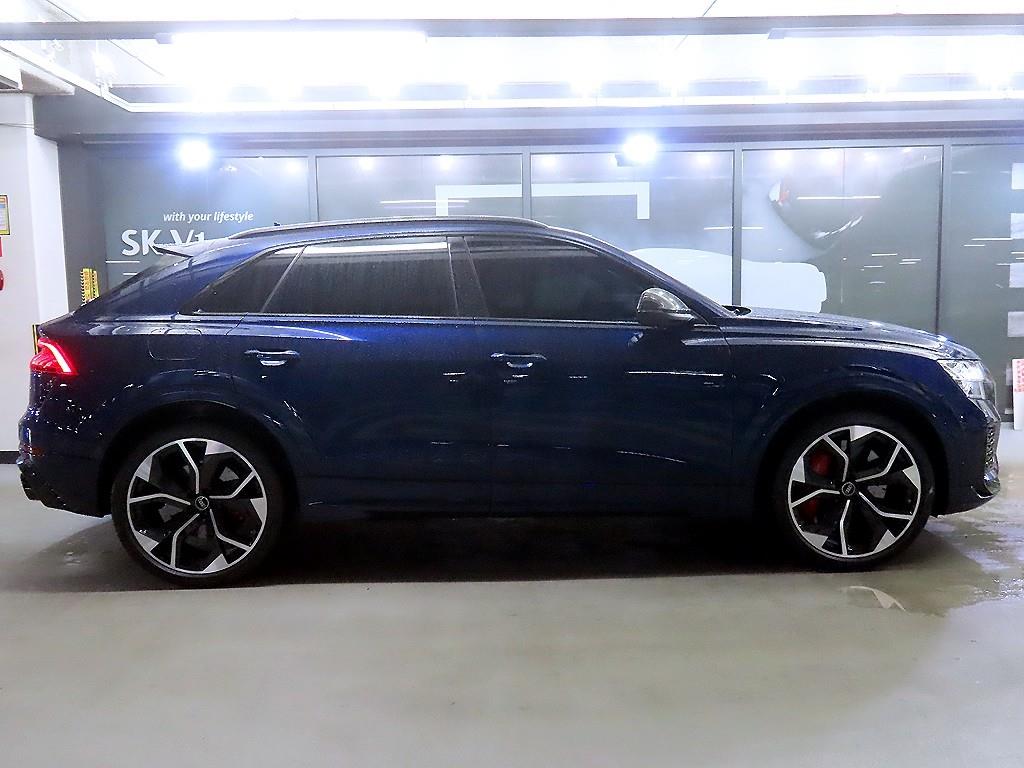 Audi RSQ8 - Vista 3