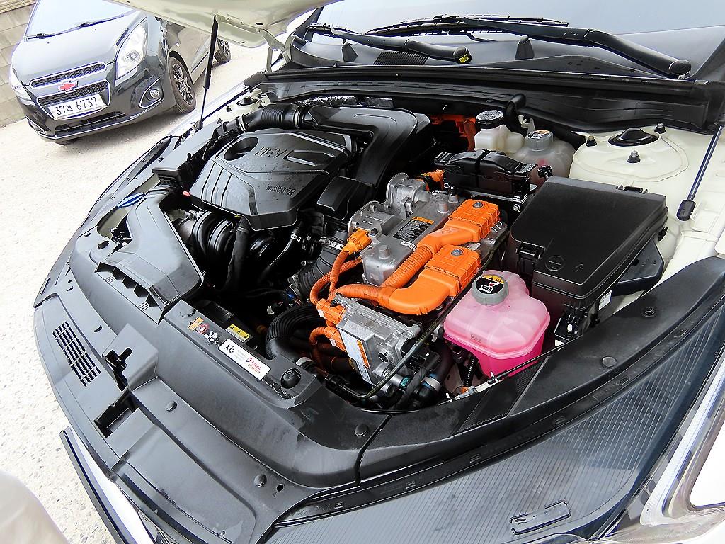 KIA K5 2023 Blanco - Importación desde Corea - HF Imports Iquique - Foto 18