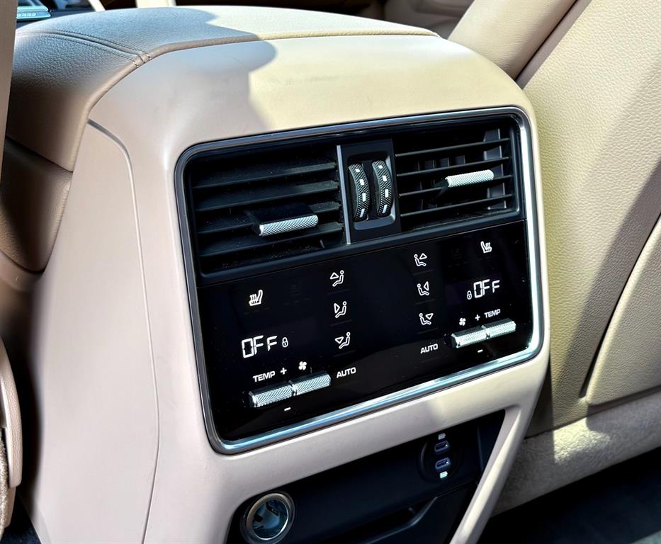 Porsche Cayenne - Vista 4