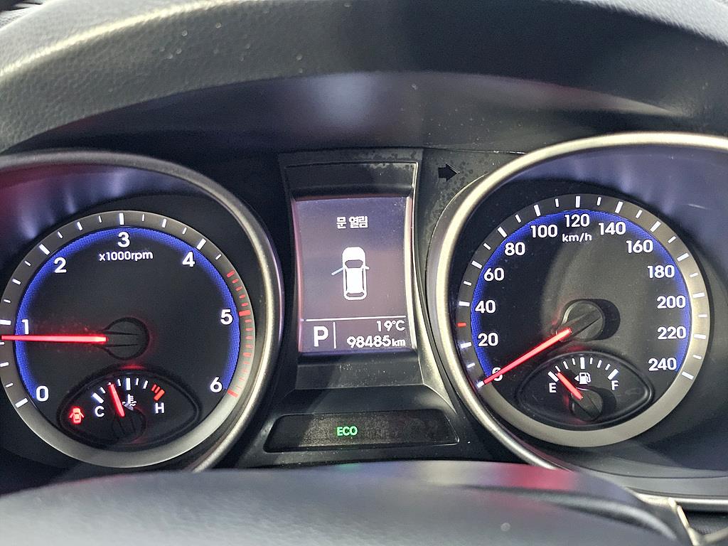 HYUNDAI Santa Fe - Vista 7