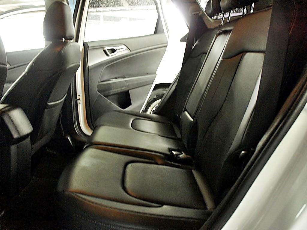KIA Sportage - Vista 11