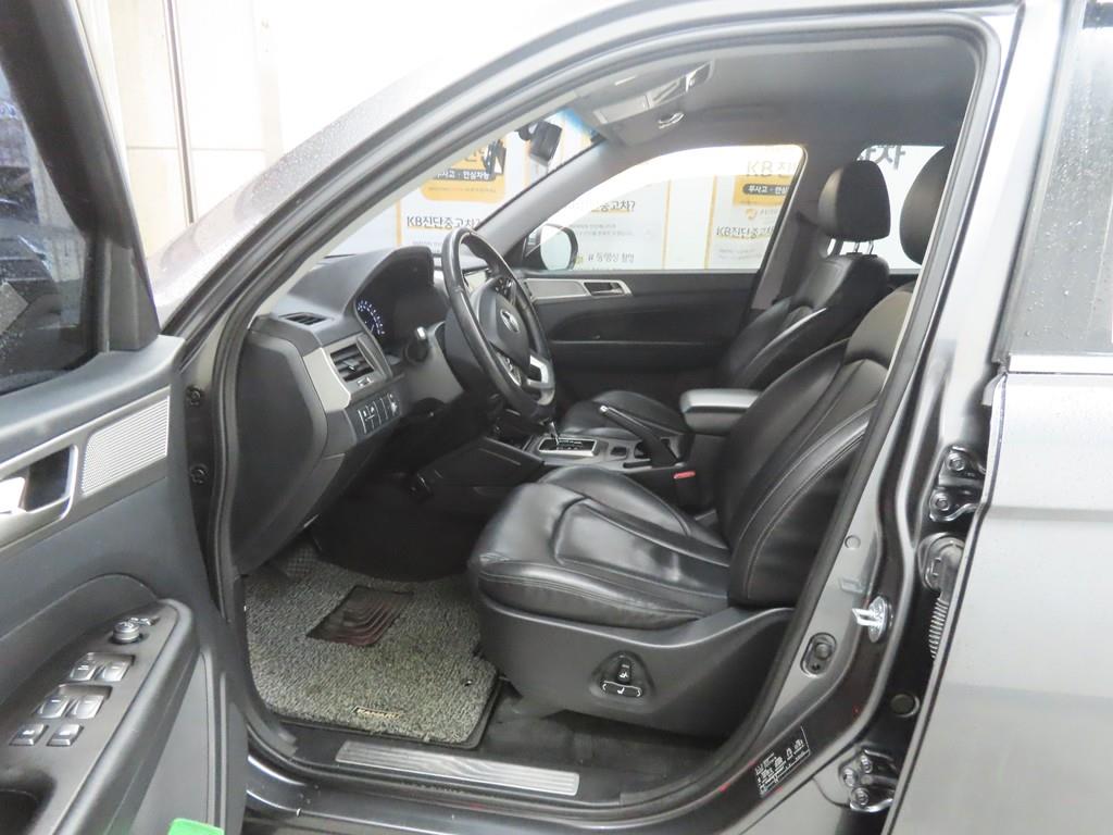 Ssangyong Rexton - Vista 5