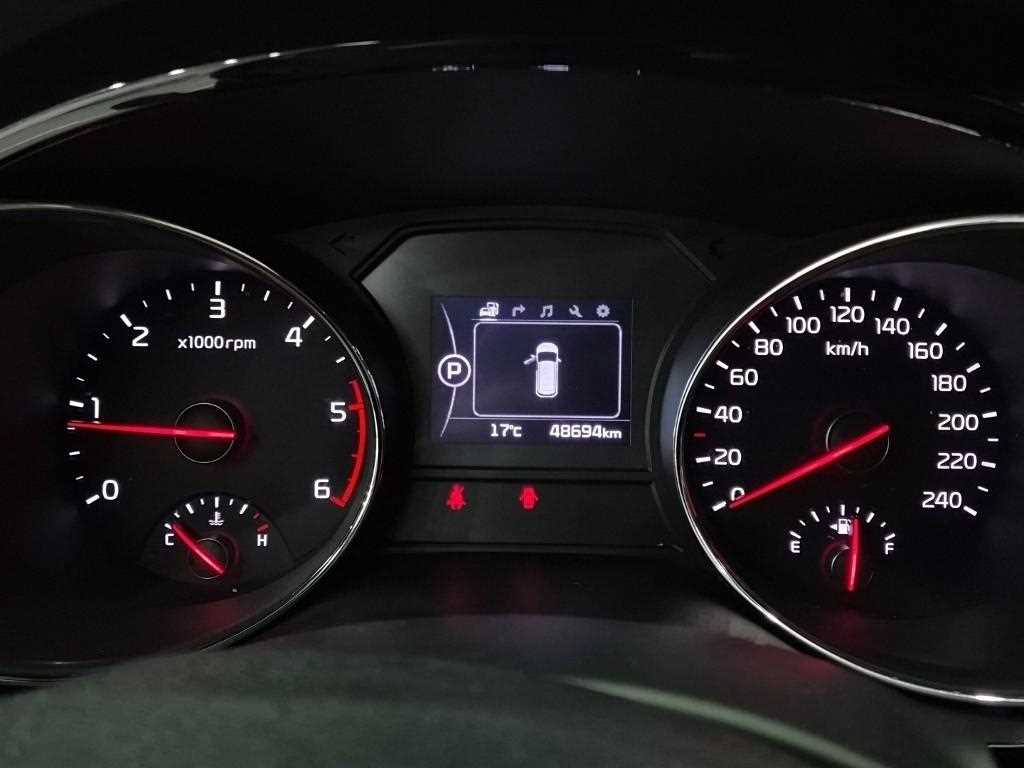 KIA Carnival - Vista 6