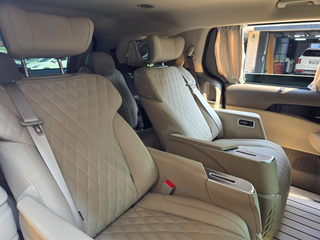 KIA Carnival - Vista 6