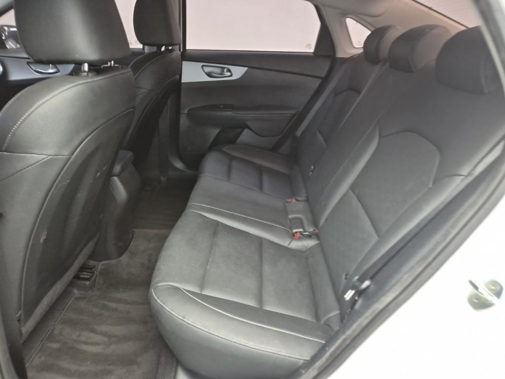KIA K3 - Vista 12