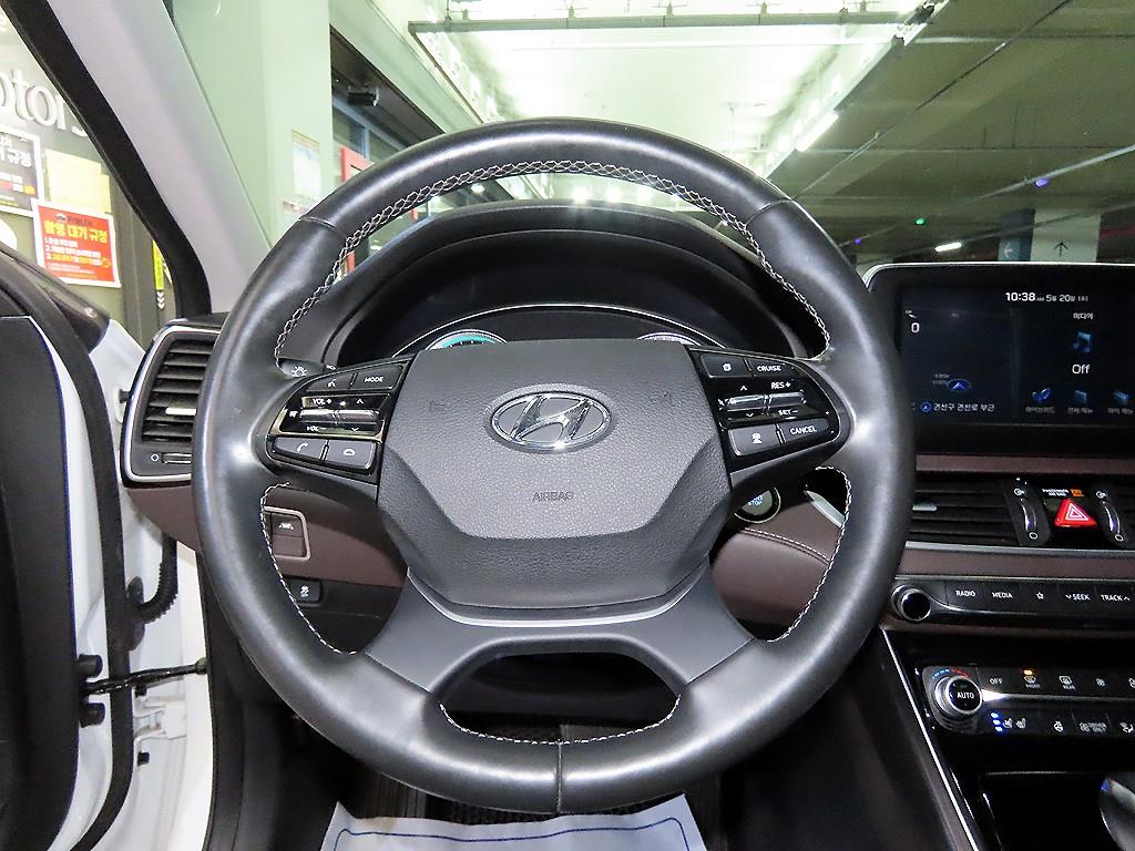 HYUNDAI Grandeur - Vista 8