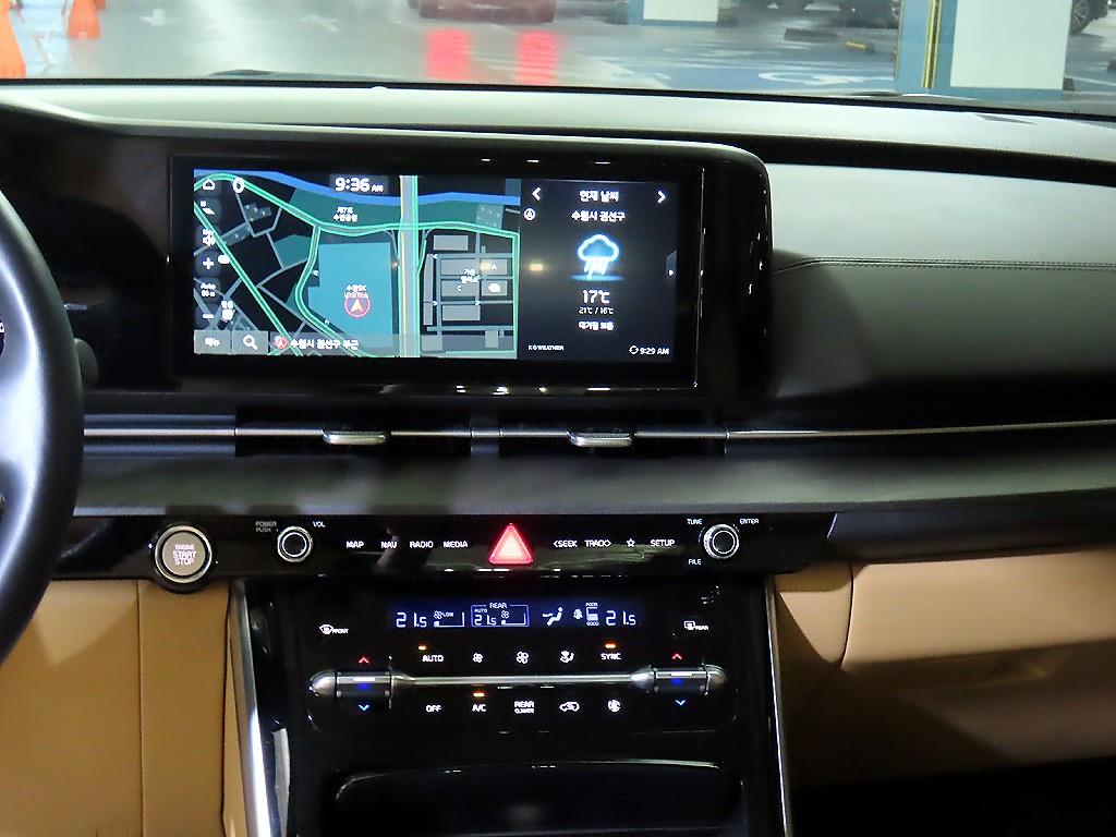 KIA Carnival - Vista 11