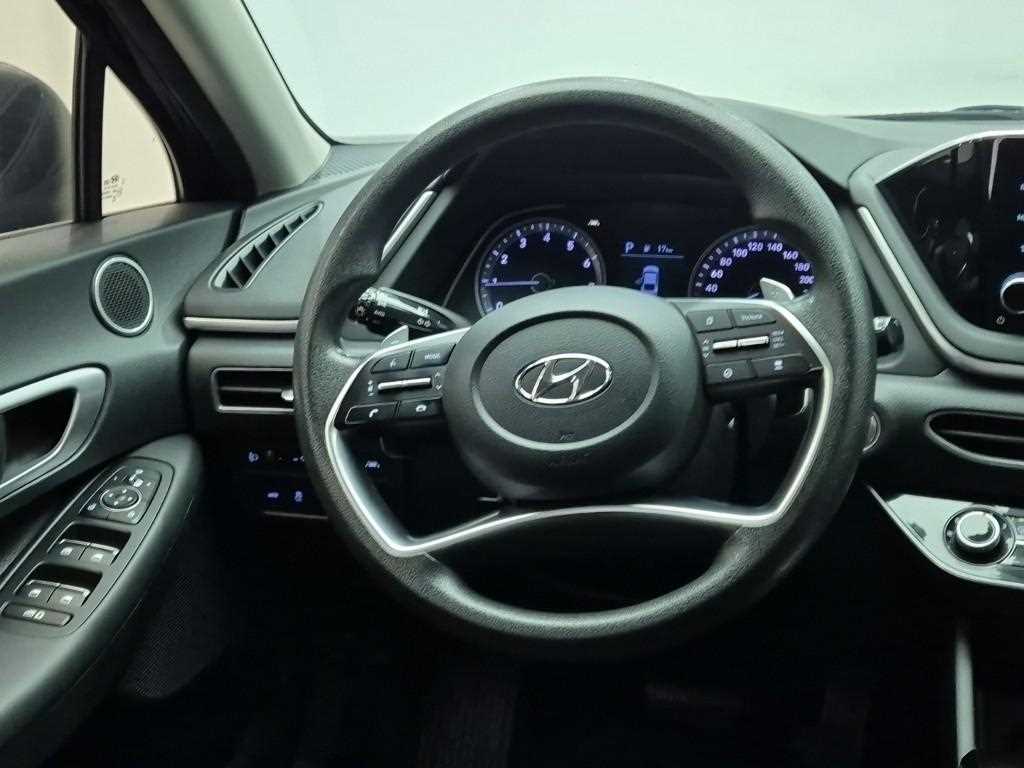 HYUNDAI Sonata - Vista 9