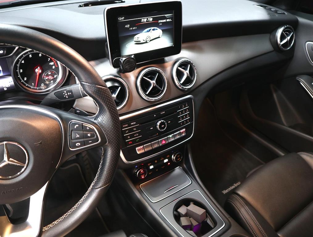 Mercedes Benz CLA Class - Vista 10