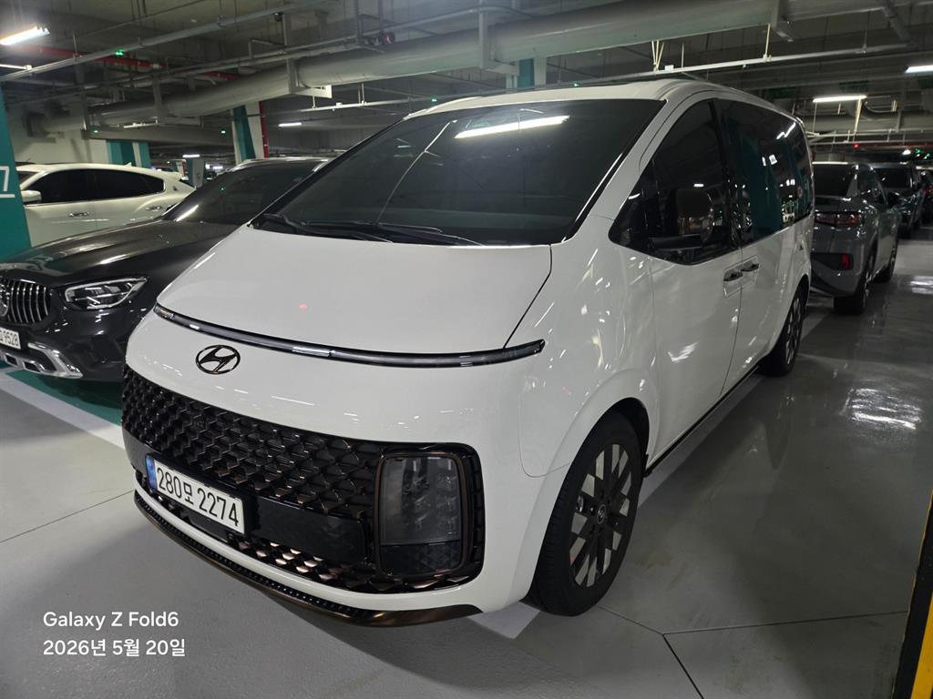 HYUNDAI Staria - Vista 3