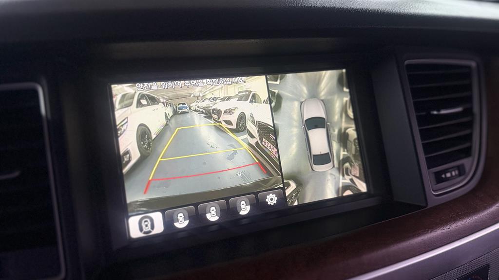 Genesis G80 - Vista 12