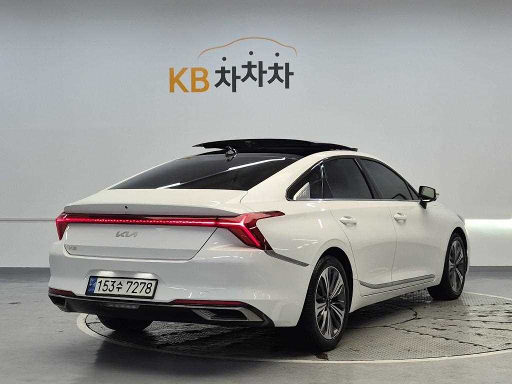 KIA K8 - Vista 3