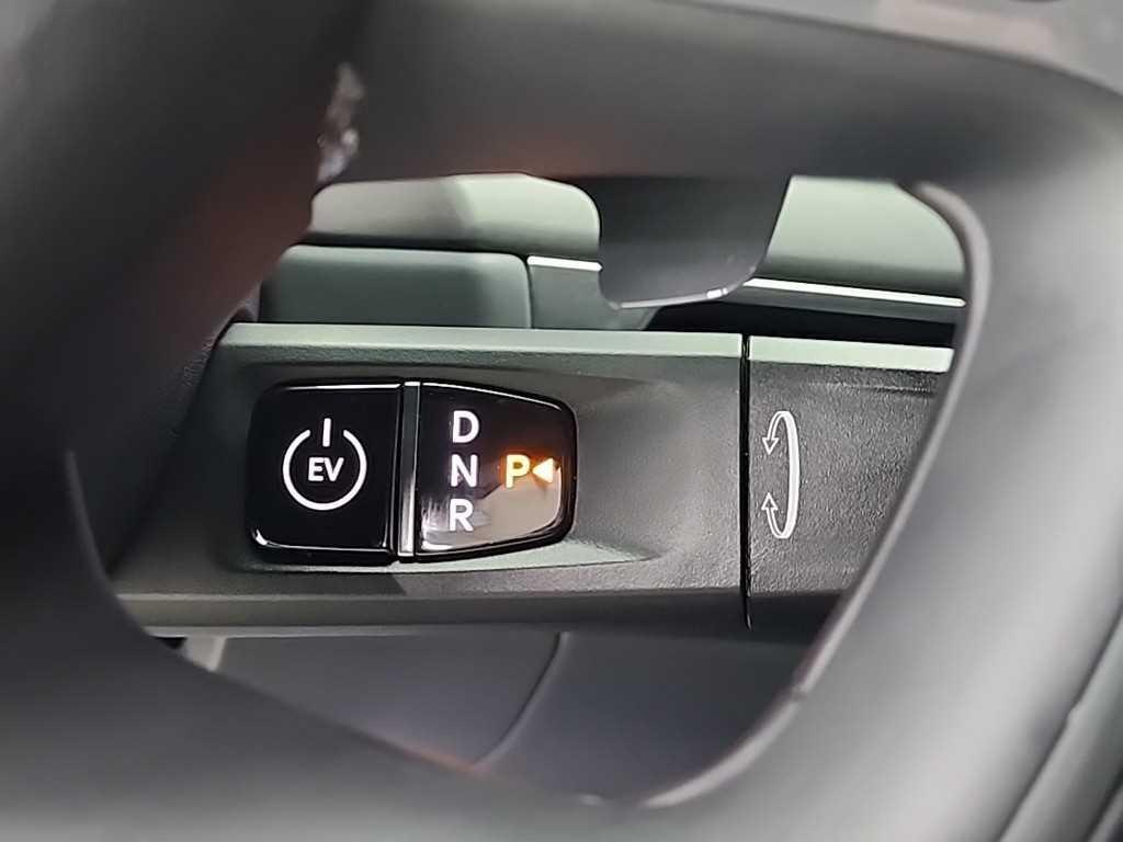 KIA EV9 - Vista 8