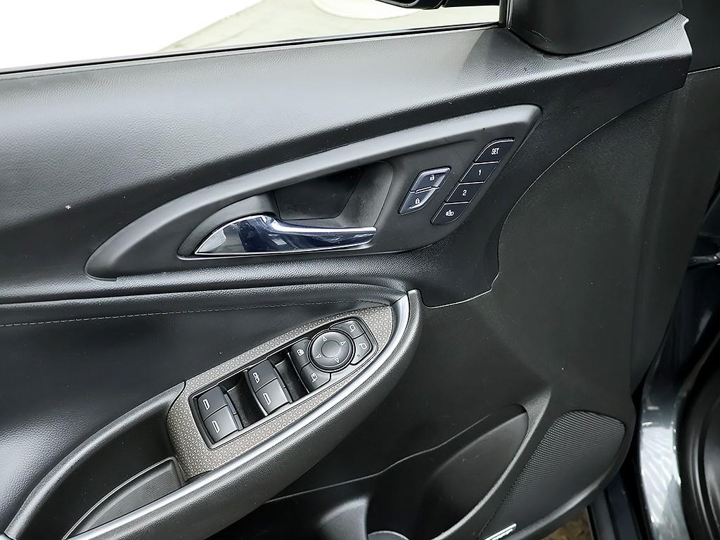 Chevrolet Malibu 2017 Gris - Importación desde Corea - HF Imports Iquique - Foto 13